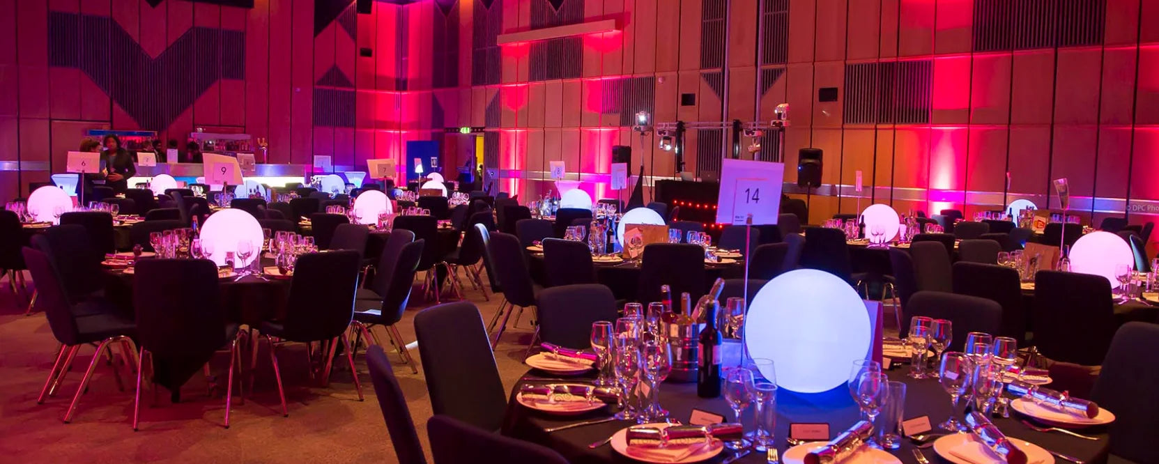 Luminária resort led bola luminosa jardim 20cm 30cm 40cm